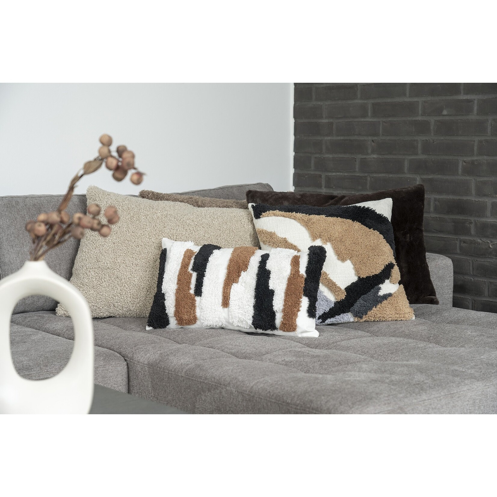 Nordic Tavira Cushion - Cushion in grey-brown boucle 45x60 cm