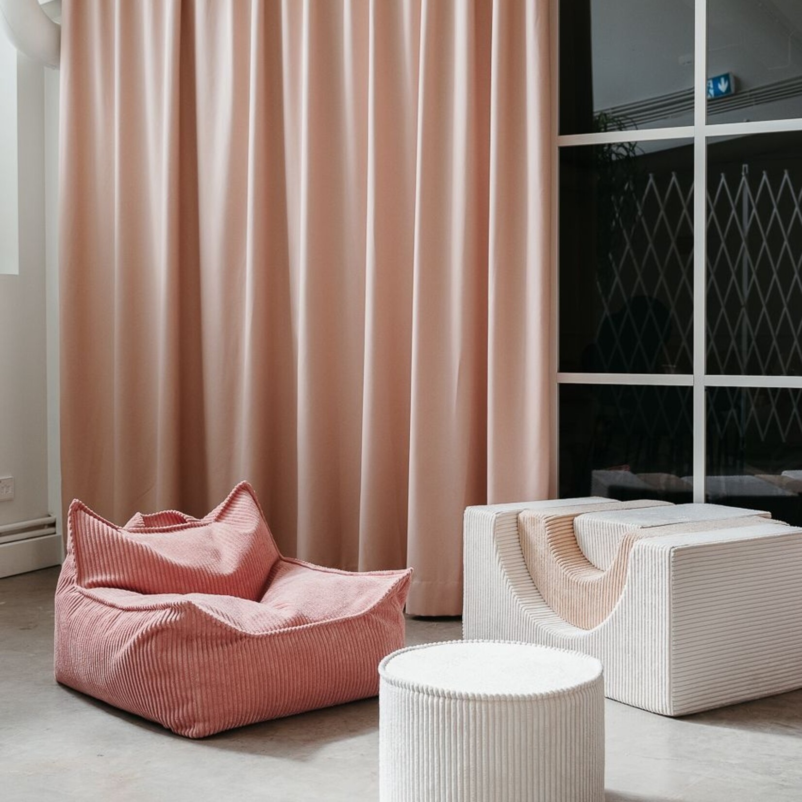 Wigiwama Pink Mousse Beanbag Chair
