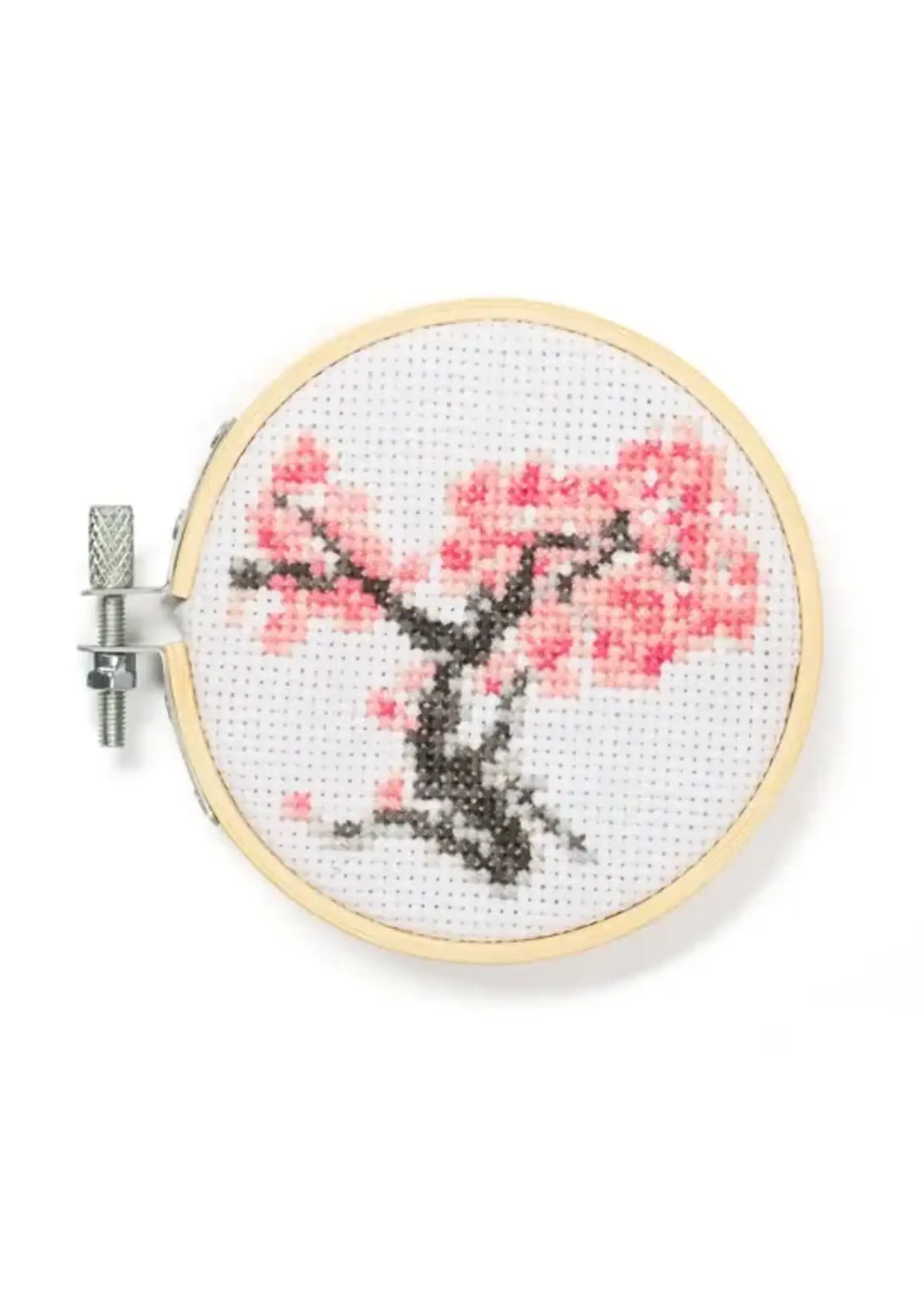 Kikkerland Kikkerland Cherry Blossom MiniCross Embroidery
