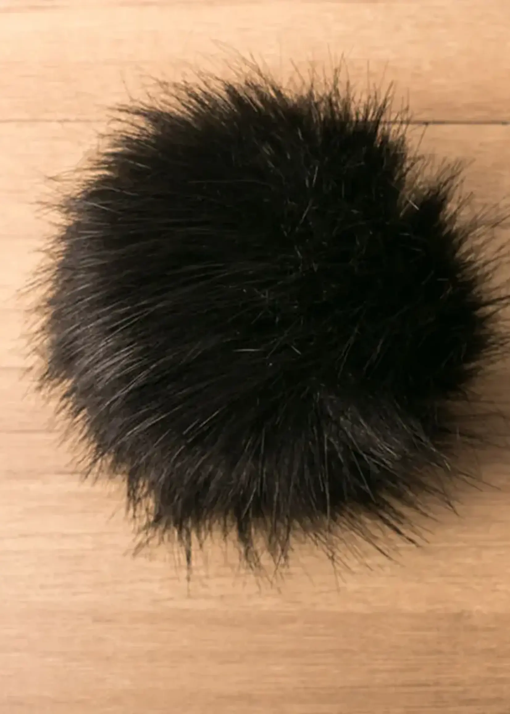 Pompon maron noir