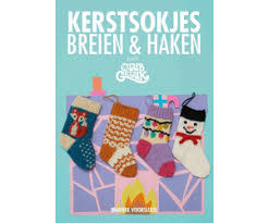 Kerstsokjes breien en haken - Marieke Voorsluijs