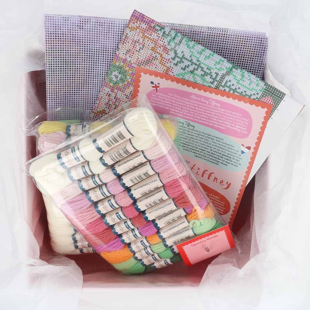 Scheepjes Scheepjes Lucy Tiffney Borduurkit 60x40cm Pinks