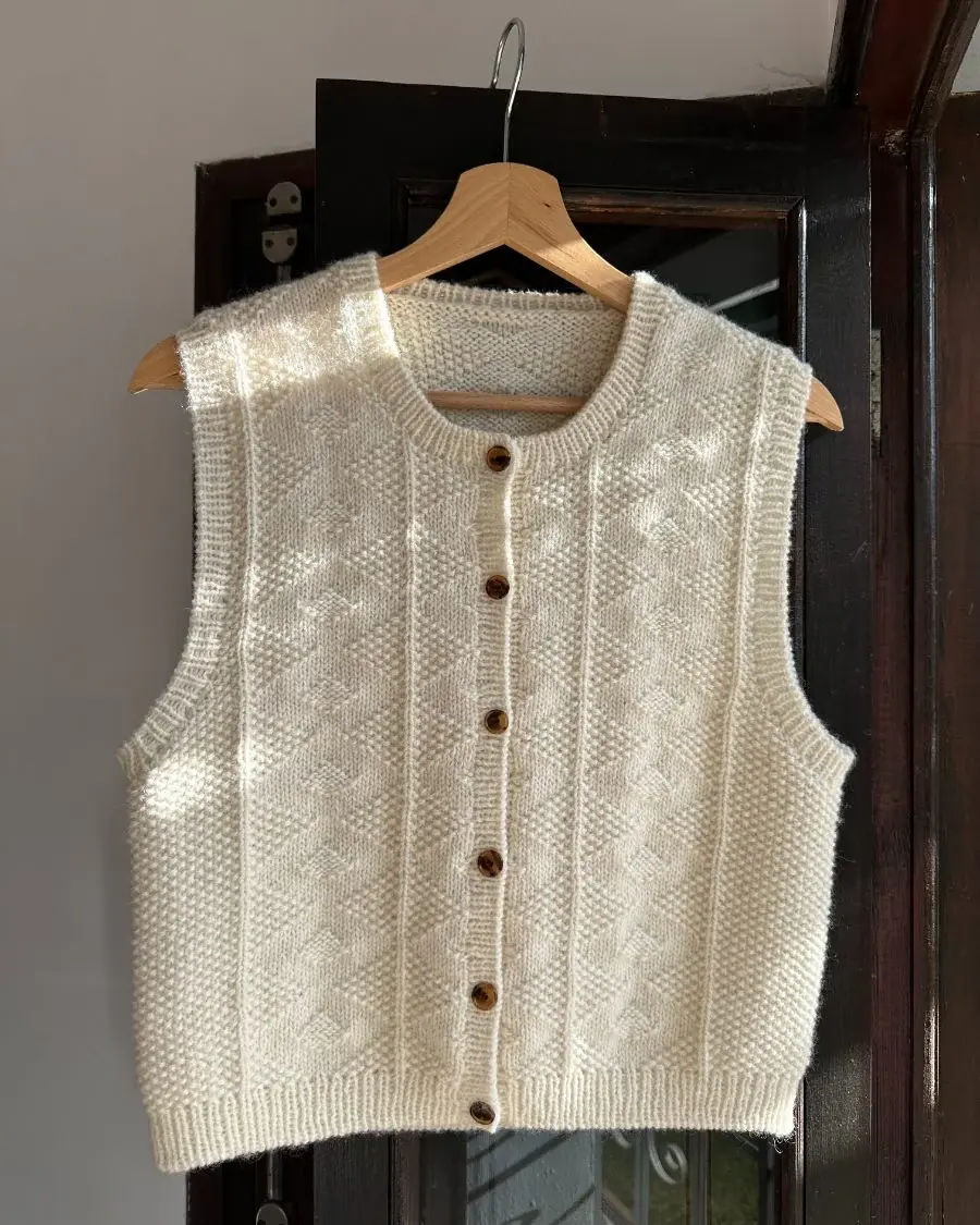 PetiteKnit Esther Vest -PetiteKnit -breipatroon NDL