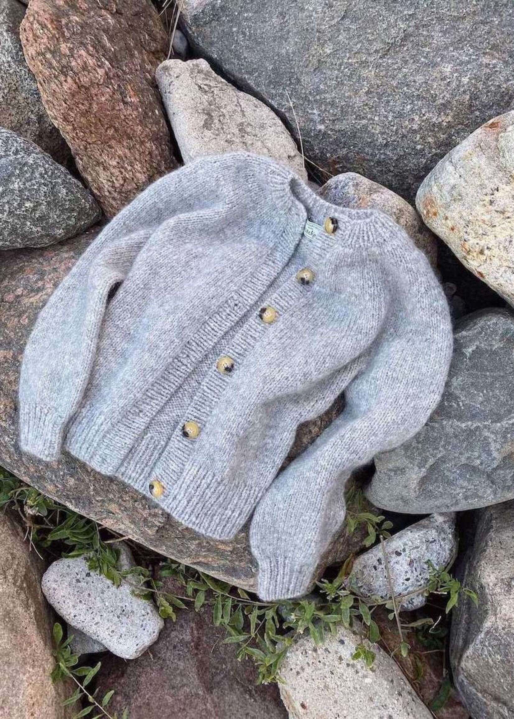 Novice Cardigan -Chunky edition -PetiteKnit -breipatroon NDL