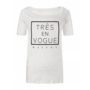 JE SUIS TRES EN VOGUE