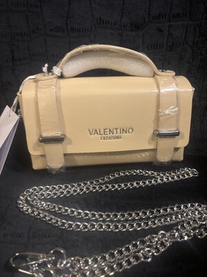 Valentino/beige/lak