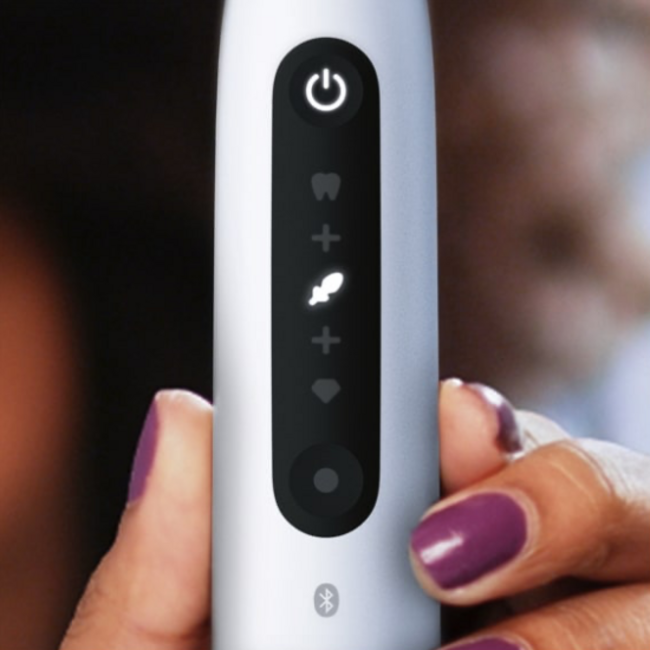 Oral-B Oral-B iO Series 5 Black + Extra Body White