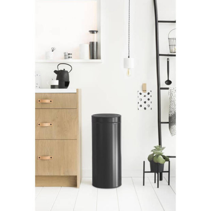 Brabantia Touch bin New 30 liter mat zwart