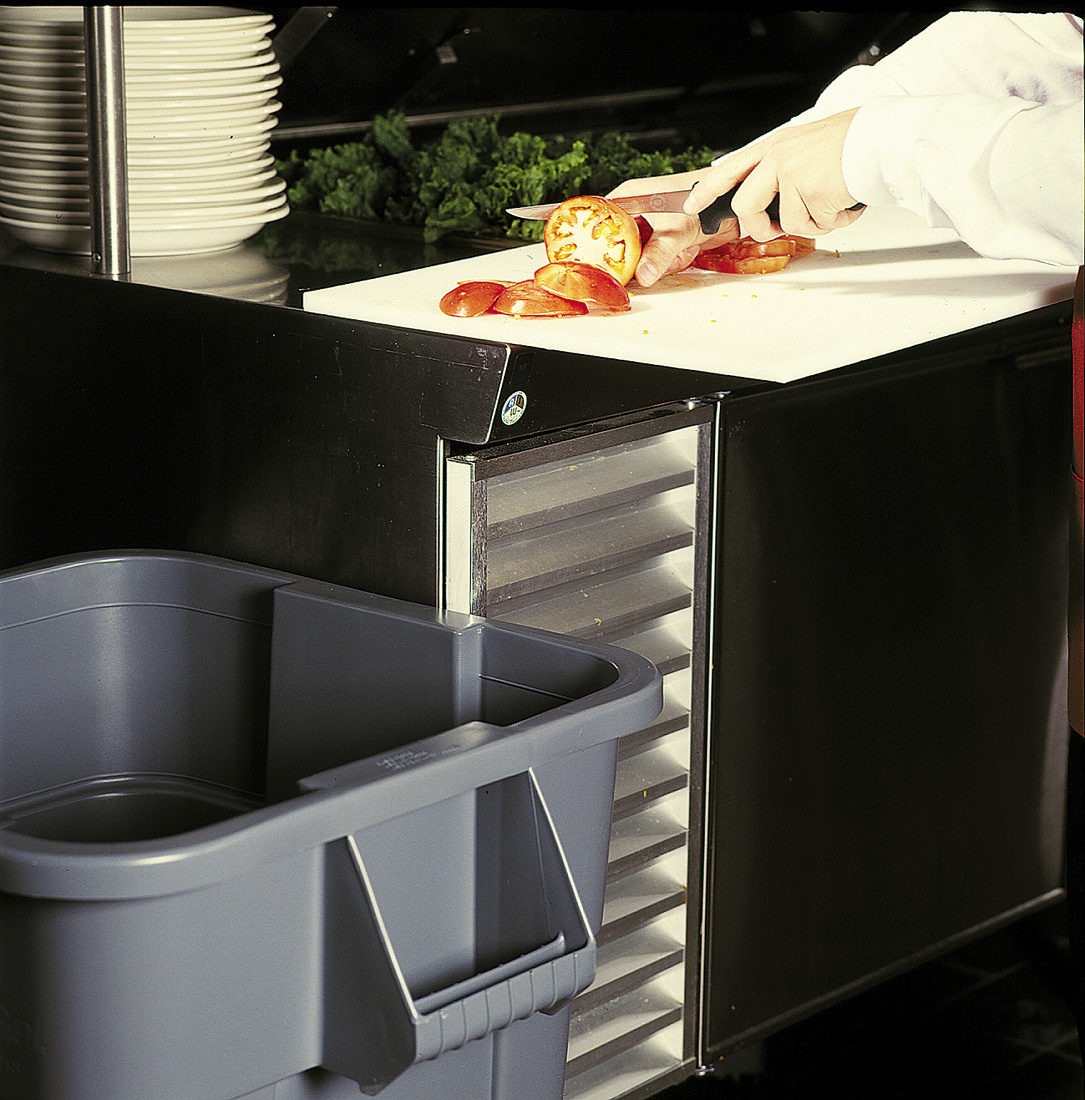 Rubbermaid Vierkante Brute container 151,4 liter grijs