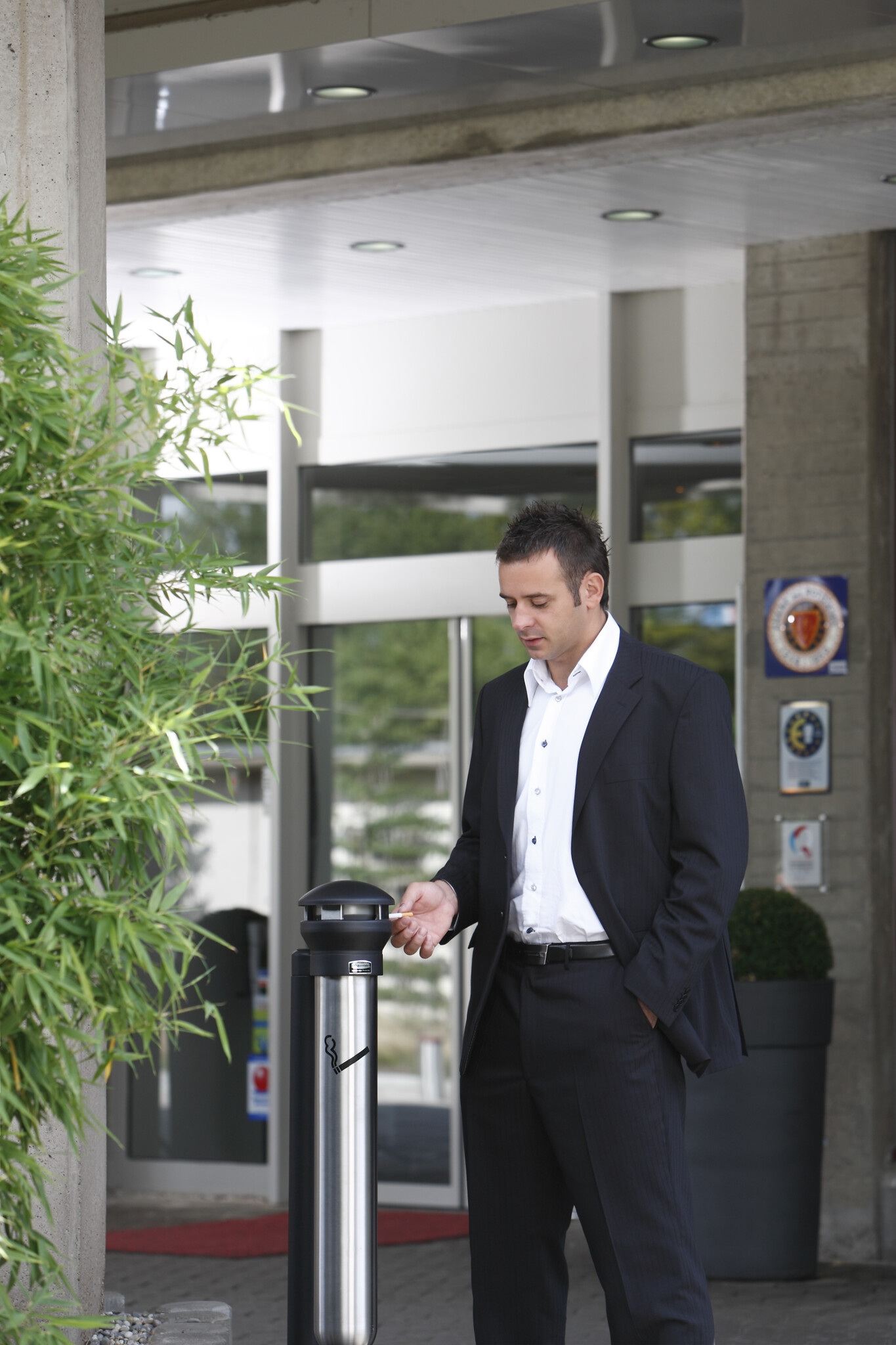 Rubbermaid Staande asbak Infinity (zwart, RVS)