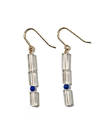 SABINA, Ohrhänger, 14-karat gold filled, Bergkristall und kleiner Lapis Lazuli