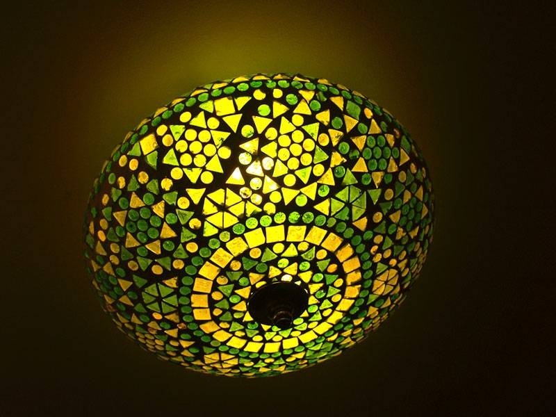 Orientalische Deckenlampe in Grün-Gelb