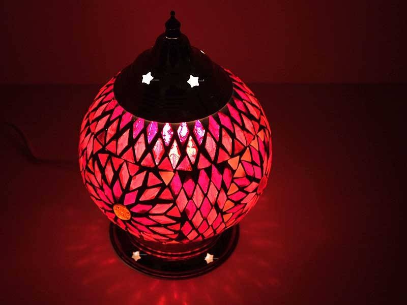 Orientalische Tischlampe mit Glasmosaik
