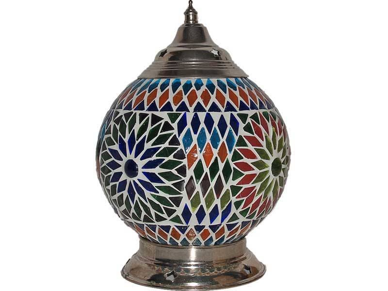 Farbenfrohe orientalische Tischlampe mit Glasmosaik
