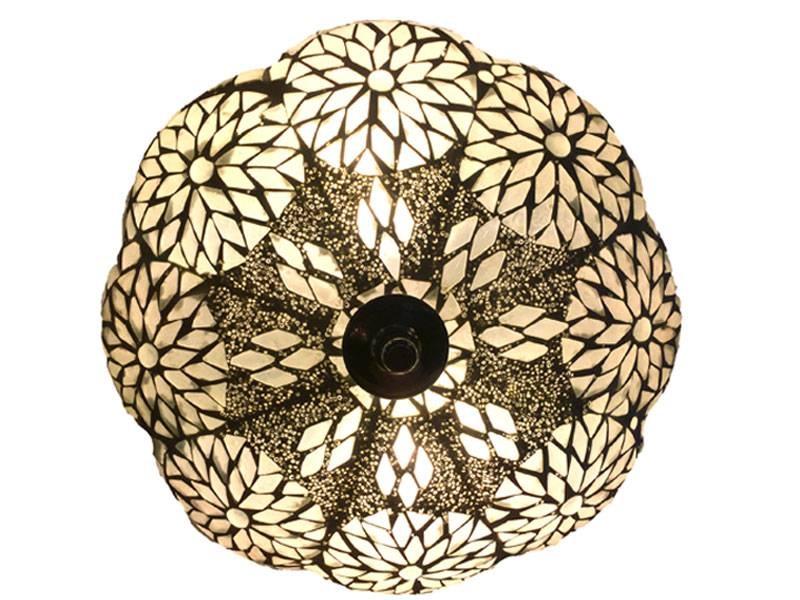 Orientalische Deckenlampe mit weißem Mosaik