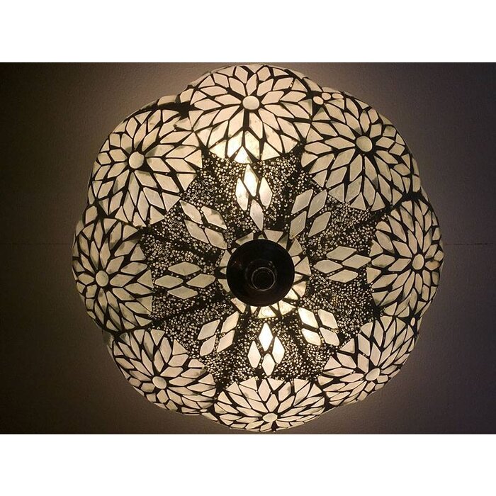 Orientalische Deckenlampe mit weißem Mosaik