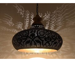 Hängelampe in Schwarz mit Holz