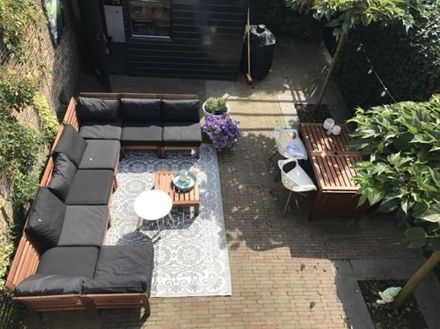 Grauer-weißer Outdoor-Teppich