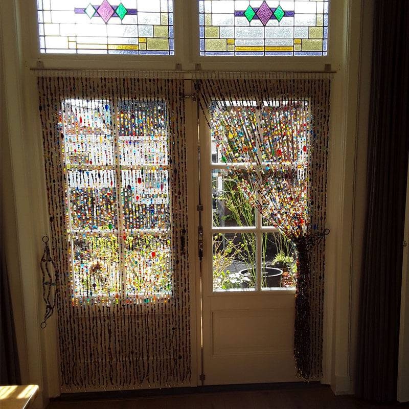 Perlenvorhang aus Glas, bunt.