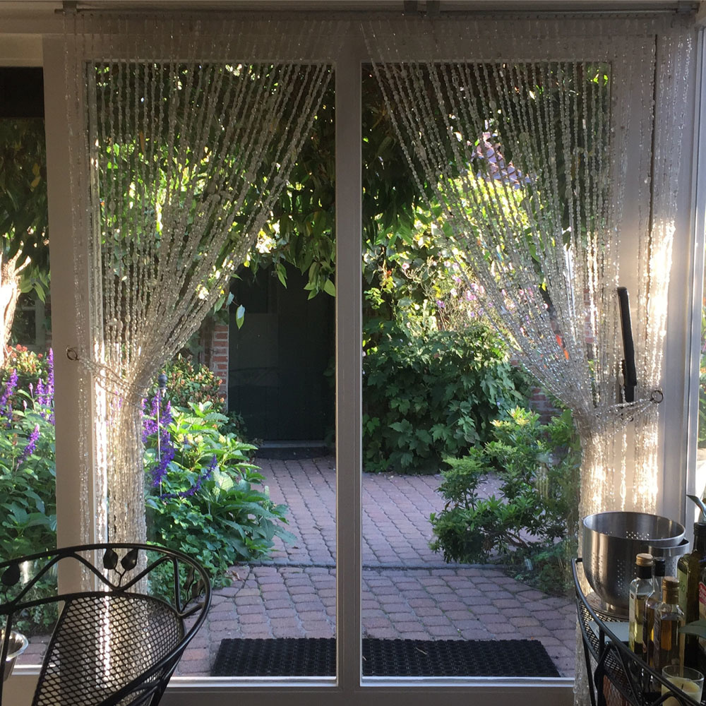 Transparenter Glasperlenvorhang