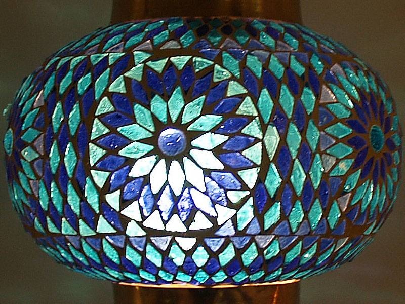 Orientalische Hängelampe mit funkelndem blauem Türkis-Design
