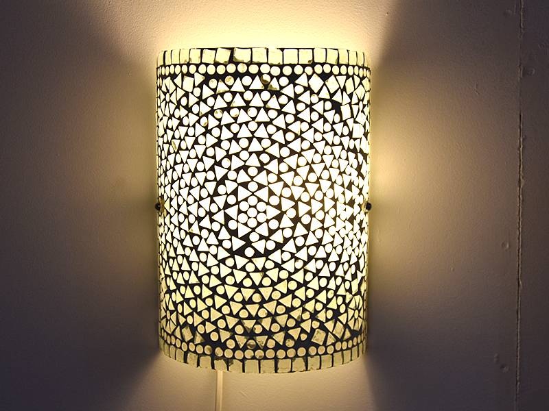 Weiße orientalische Wandleuchte aus Glasmosaik