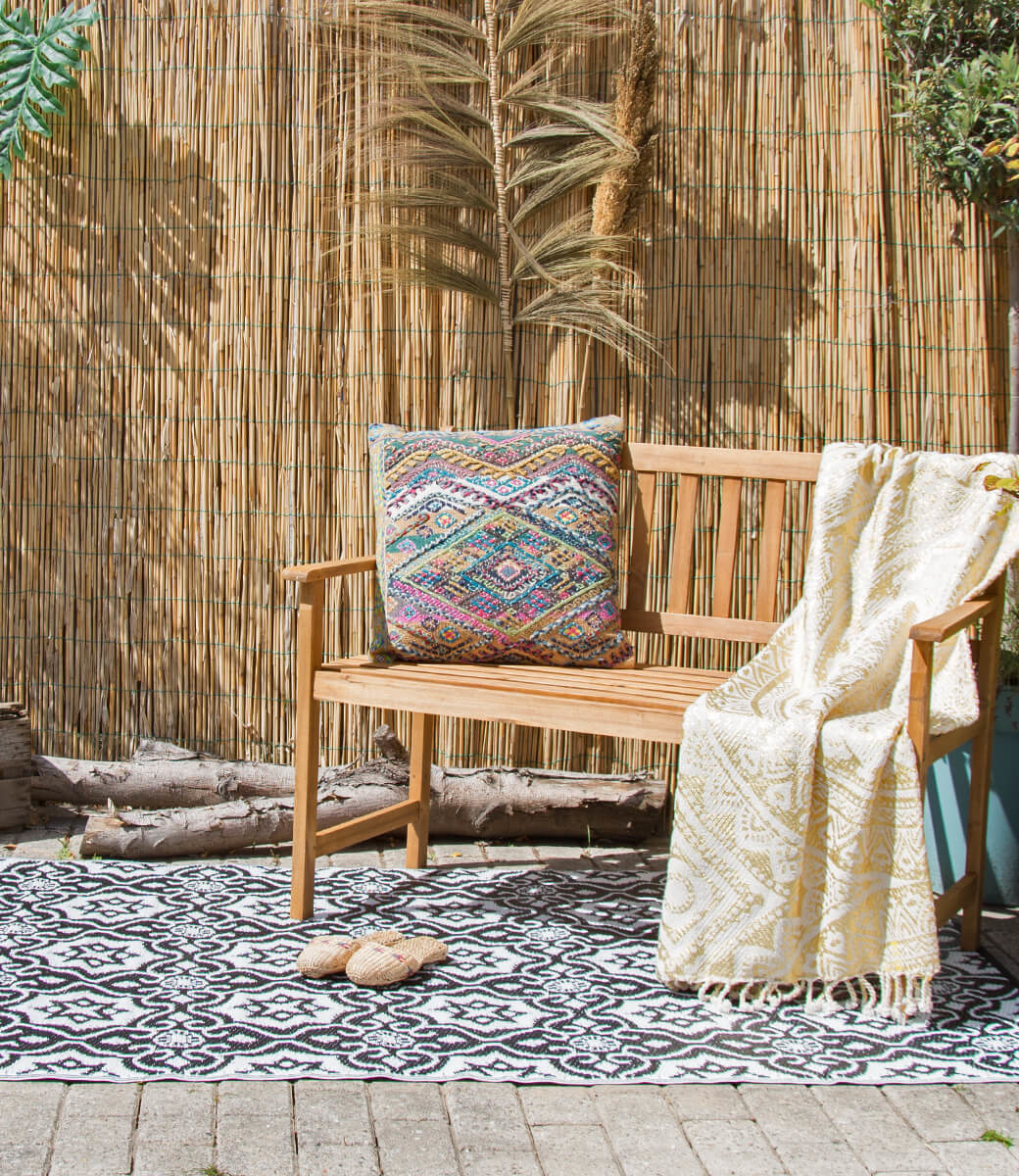 Orientalischer Outdoor-Teppich in Schwarz-Weiß