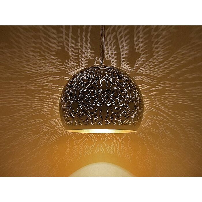 Weiße orientalische filigrane Pendelleuchte mit goldener Innenseite