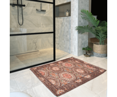 Kelim-Badteppich in einer Terrafarbe