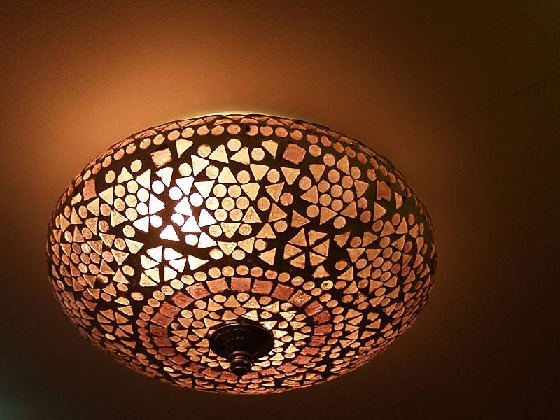Orientalische Deckenleuchte in Lila