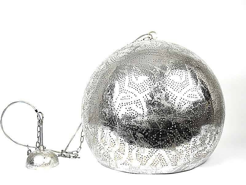 Große silberne filigrane Pendelleuchte