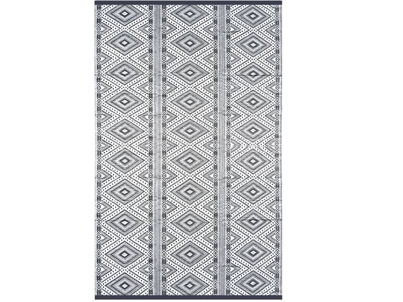 Wonder Rugs Großer Outdoor-Teppich in Schwarz, Weiß und Grau.