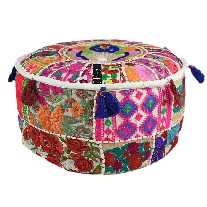 Bohemian Hocker in Weiß