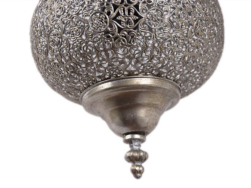 Kleines silbernes Hängelampchen mit Lochmustern