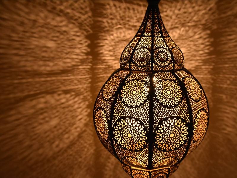 1001 Nacht Hängelampe in Schwarz mit Gold