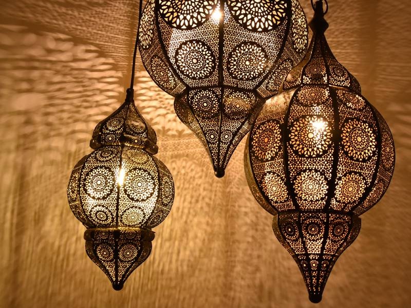 3-teiliges Set orientalischer Hängelampen in Schwarz und Gold