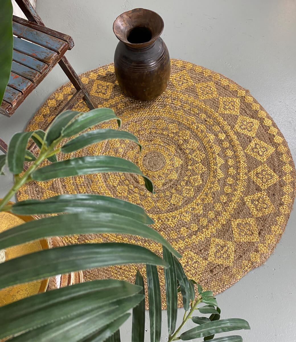 Runder Jute-Teppich mit Goldmuster