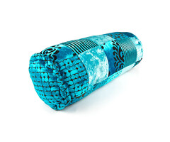 Turkisfarbenes Rolkissen