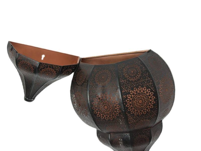 Filigrane Wandlampe in Schwarz und Kupfer