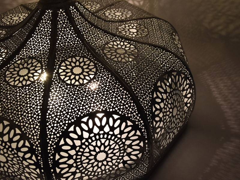 Große orientalische silberne filigrane Deckenleuchte