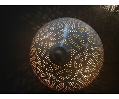 Filigrane Deckenleuchte