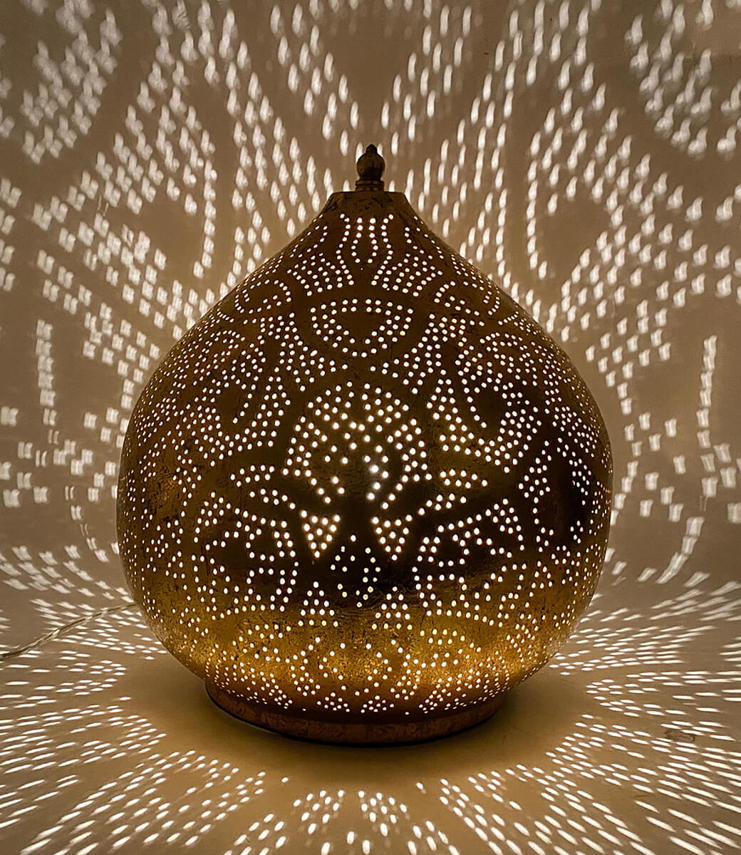 Goldene arabische Tischlampe