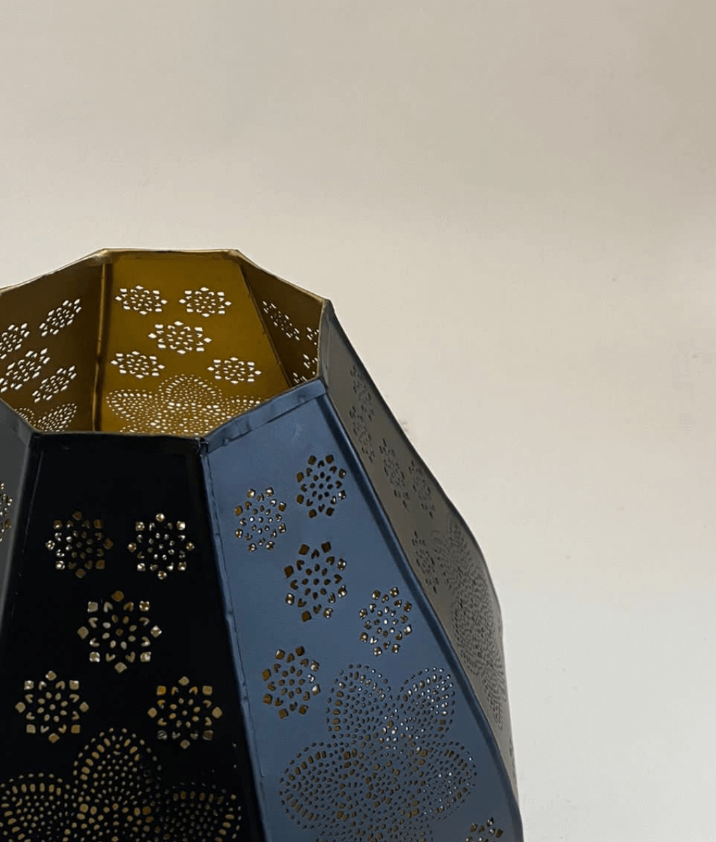 Blumen-Tischlampe in Schwarz/Gold