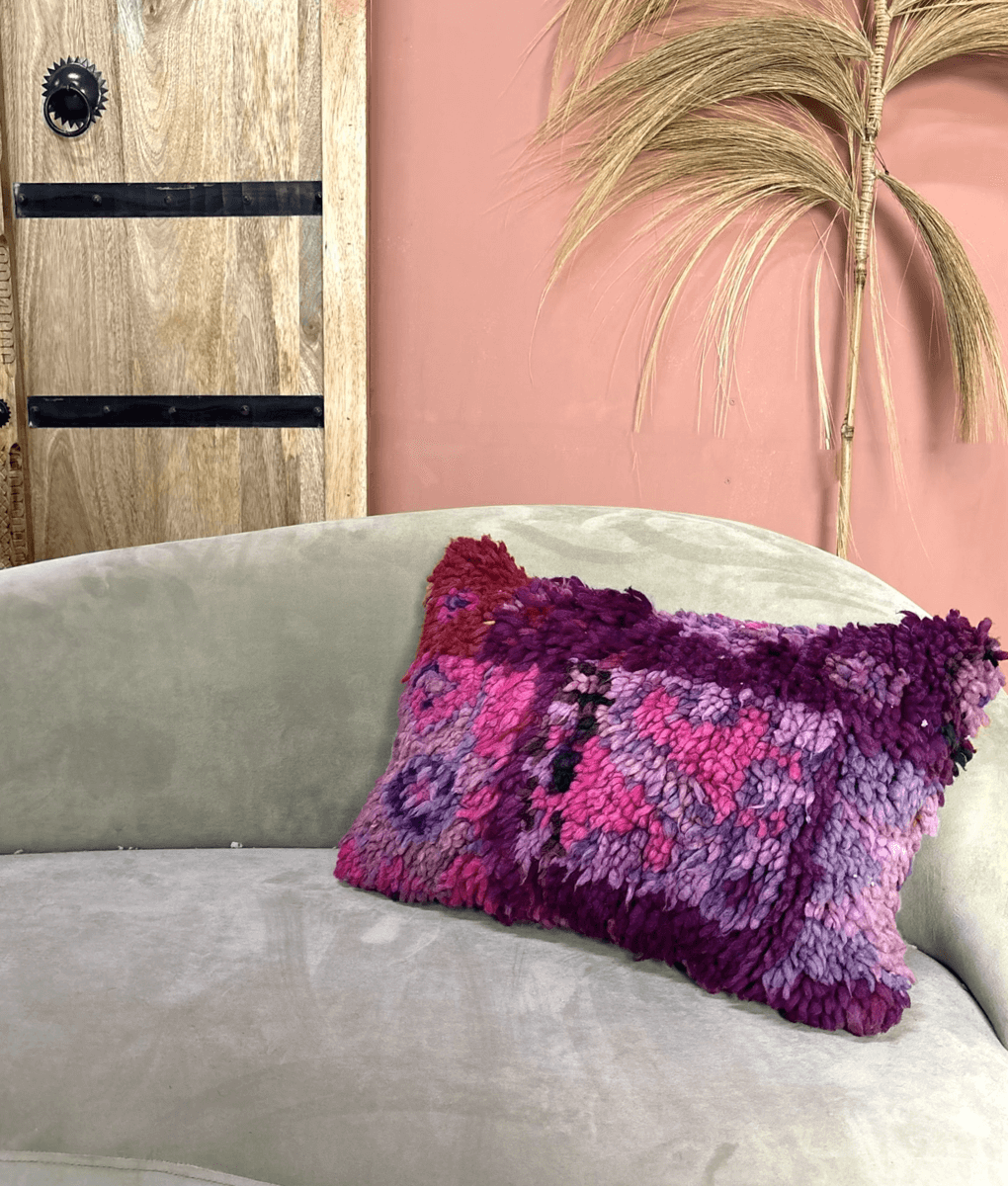 Marokkanisches Kissen in Lila