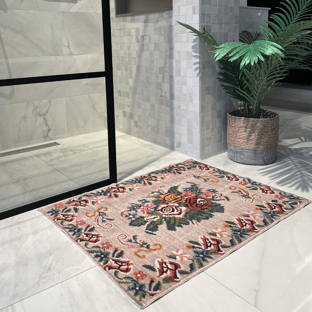 Badematte Blumenstrauß beige