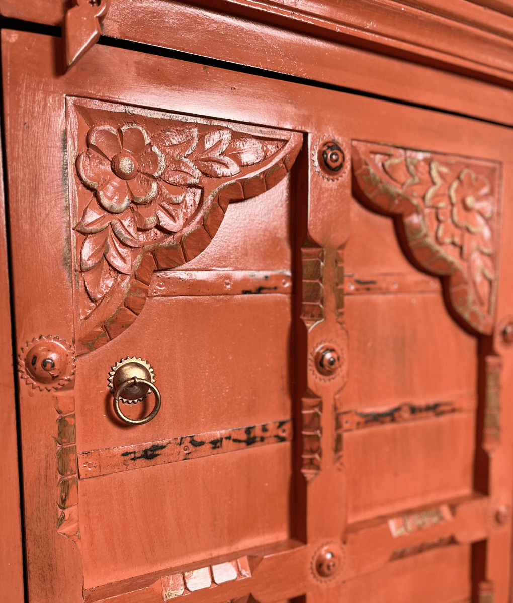 Orientalischer Flurschrank rosa