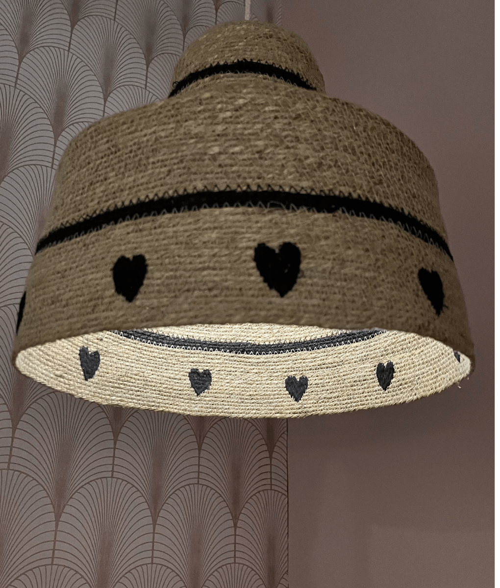 Lampenschirm aus Seegras Herz schwarz