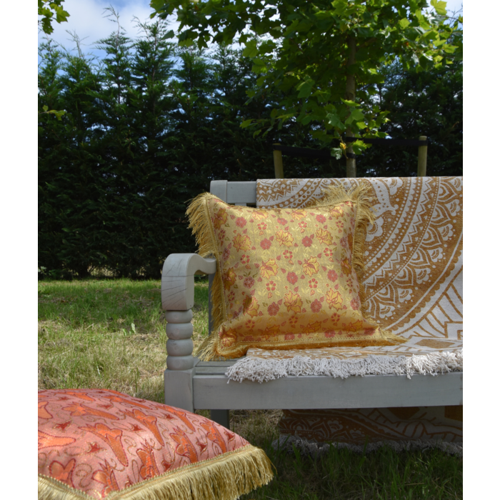 Luxuriöses Bali-Kissen - Fantasie