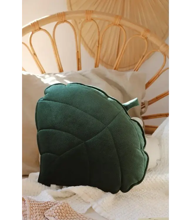 Moi Mili - Green velvet leaf cushion