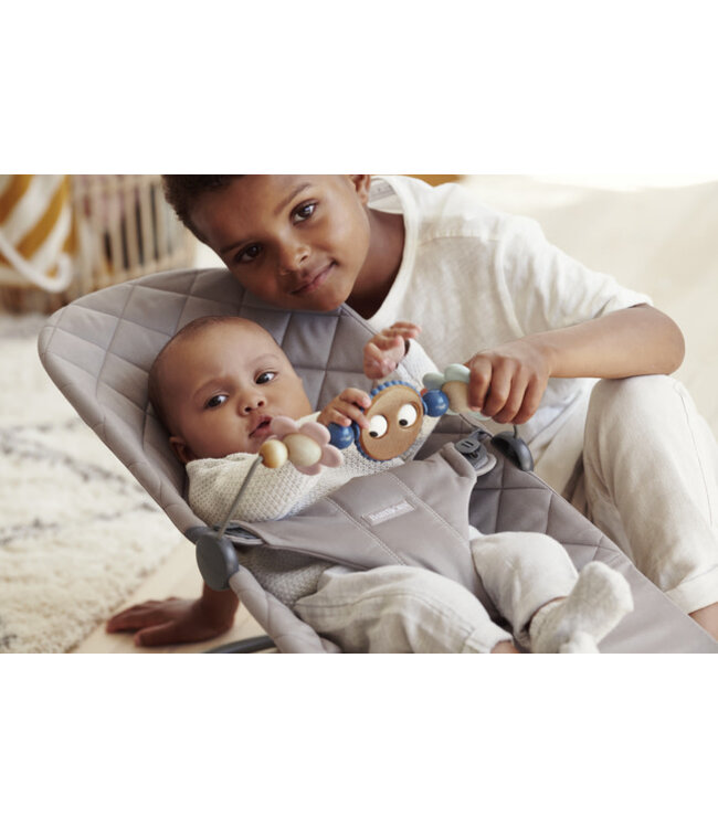 BabyBjorn - Speelgoed voor Wipstoeltje - Ondeugende oogjes Pastel